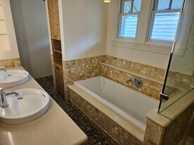 2709 Albans Rd in Houston, TX - Building Photo