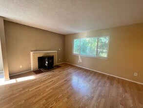 1303 Brook Ln in Ellensburg, WA - Building Photo - Building Photo