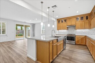 7503 Allan Detrick Ave in Elk Grove, CA - Building Photo - Building Photo