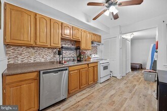 115 16th St SE in Washington, DC - Building Photo - Building Photo