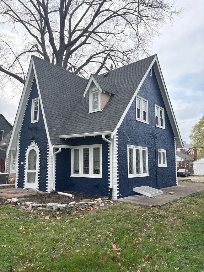 property at 714 Berkley Rd