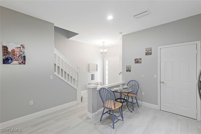property at 836 Hampton Cir