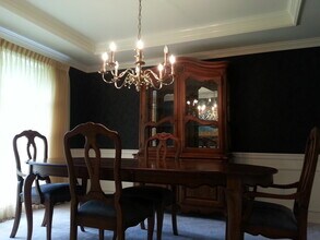 17109 SE 47th Pl in Bellevue, WA - Building Photo - Building Photo