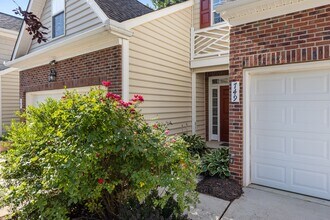 749 Swan Neck Ln in Raleigh, NC - Building Photo - Building Photo