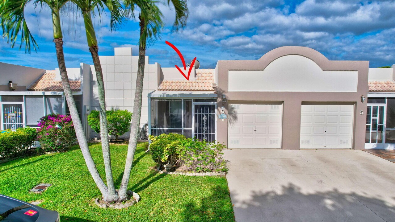 18761 Garbo Terrace in Boca Raton, FL - Building Photo