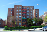 902 Ocean Pky in Brooklyn, NY - Foto de edificio - Building Photo