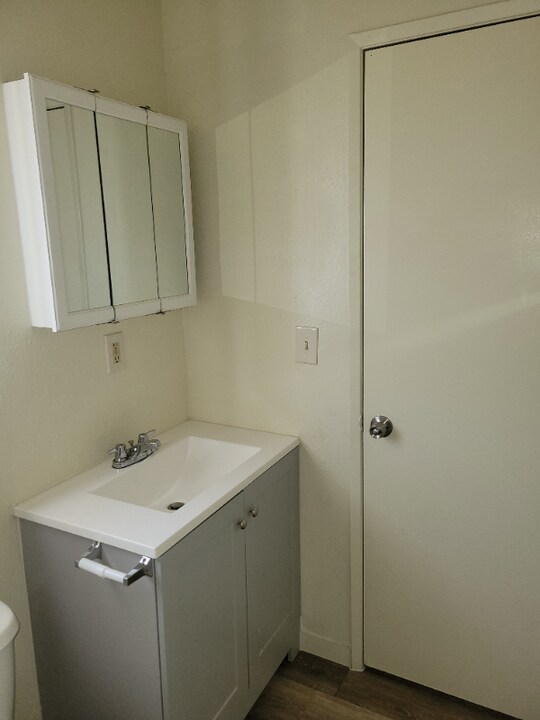 15549 Barranca Way in Victorville, CA - Building Photo