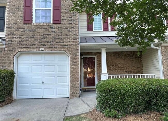 property at 305 Fox Overlook