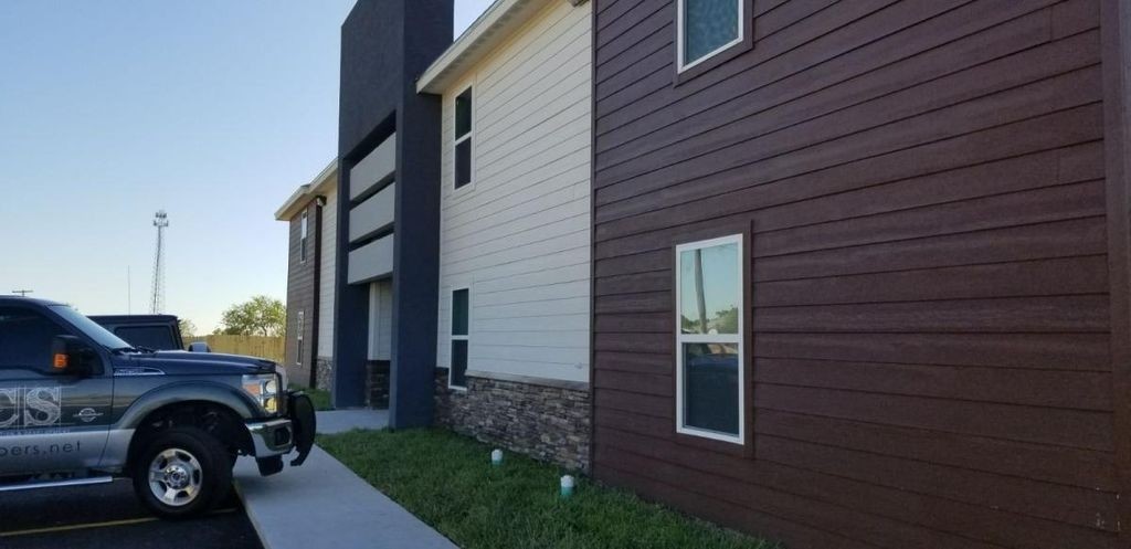 Onivert Apartments in La Joya, TX - Foto de edificio