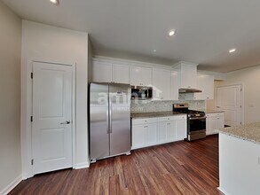 252 Thames Valley Dr in Easley, SC - Building Photo - Building Photo