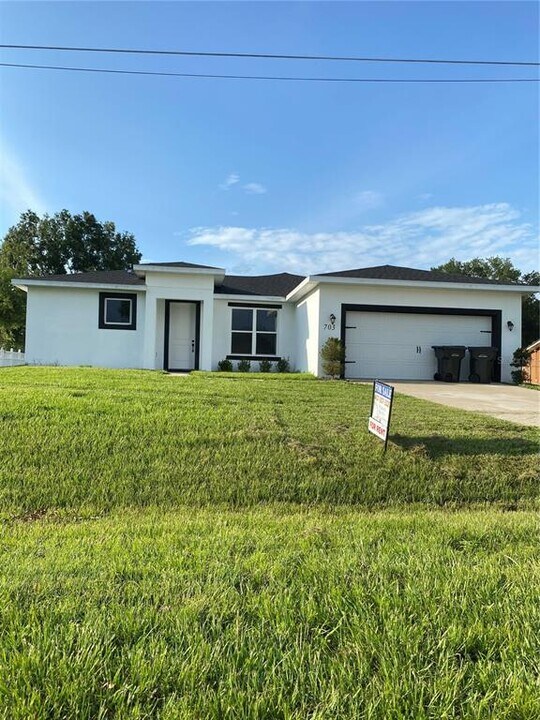 703 Waxwing Ct in Kissimmee, FL - Building Photo