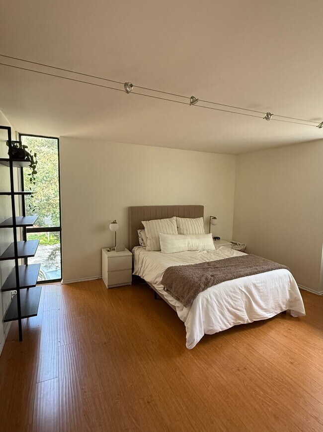 4141 Via Marisol, Unit #209 in Los Angeles, CA - Building Photo - Building Photo