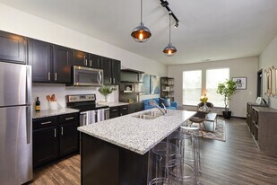 Apartments at the Yard: Manchester in Grandview Heights, OH - Building Photo