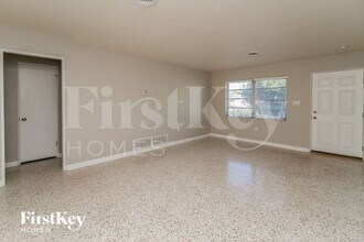 909 Fort Ln Dr in Orlando, FL - Building Photo - Building Photo