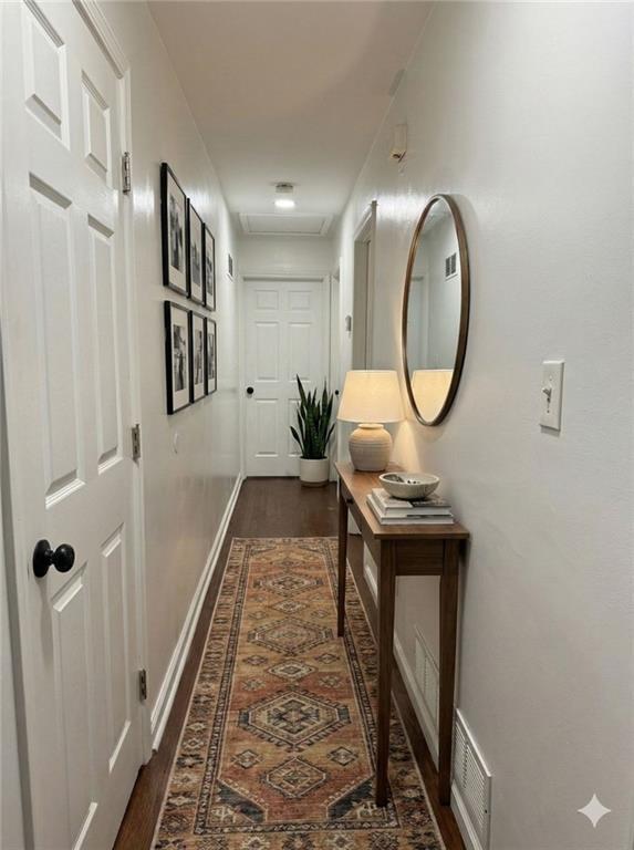 1438 Oak Forest Ct NE in Atlanta, GA - Building Photo - Building Photo