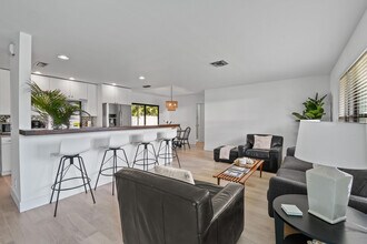 4153 Wingo St in Jupiter, FL - Building Photo - Building Photo