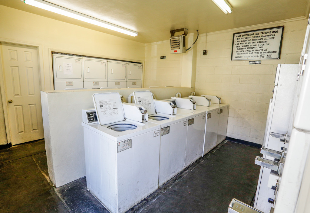 Ingleside Square Apartments in Norfolk, VA