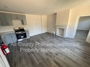 26 John Ringo Rd in Ringoes, NJ - Building Photo - Building Photo