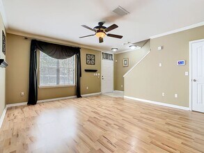 736 Centervale Dr in Kissimmee, FL - Building Photo - Building Photo