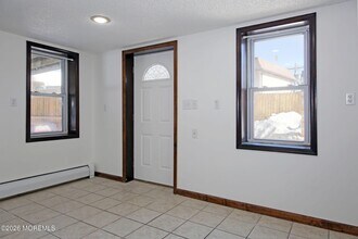 60 Matthew St in Highlands, NJ - Building Photo - Building Photo