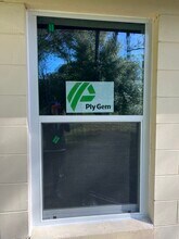 321 E Primrose Ln in Lady Lake, FL - Building Photo - Building Photo