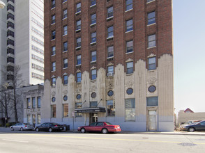 James Robertson Apartments in Nashville, TN - Building Photo - Building Photo