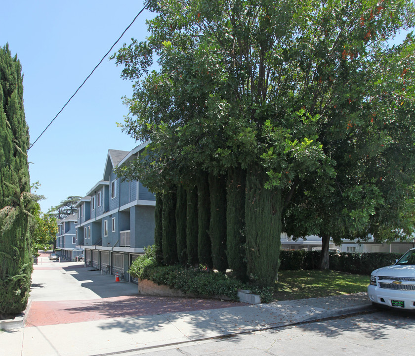 1727 Alamitas Ave in Monrovia, CA - Foto de edificio