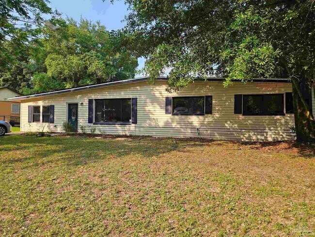 4508 Ellysee Way in Pensacola, FL - Building Photo - Building Photo