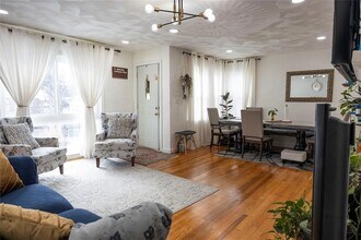 3613 Vestal Rd in Vestal, NY - Foto de edificio - Building Photo