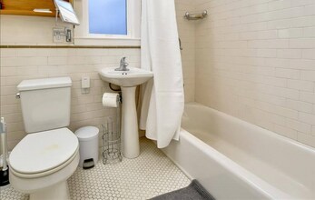 2255 Market St in San Francisco, CA - Foto de edificio - Building Photo