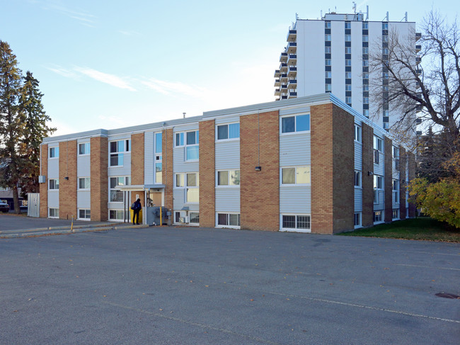 Brightstar Apartments in Edmonton, AB - Building Photo - Building Photo