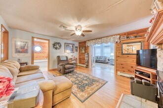 51 Devaux Rd in Torrington, CT - Building Photo - Building Photo