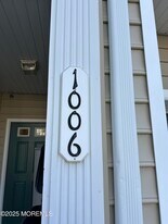 1006 Abby Rd in Middletown, NJ - Building Photo