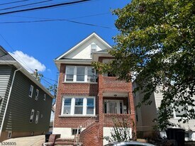 14 Bergen Ave in Clifton, NJ - Building Photo