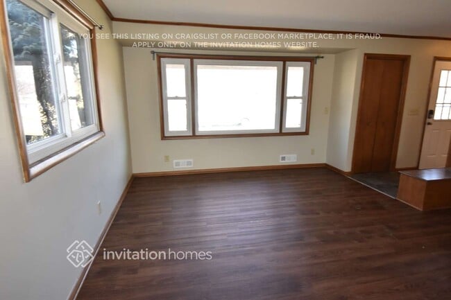 5245 Triton Dr in Minneapolis, MN - Building Photo - Building Photo
