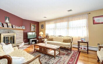 10 Birchwood Ter in Groveland, MA - Building Photo - Building Photo