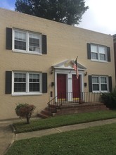 2606 Grove in Richmond, VA - Building Photo - Building Photo