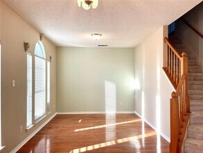 508 Glenwick Dr in Desoto, TX - Building Photo - Building Photo
