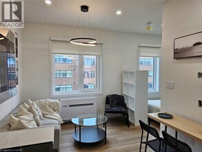 268 Oakdale Ave in St Catharines, ON - Building Photo - Building Photo