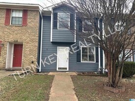 2134 Cheshire Dr in Birmingham, AL - Building Photo