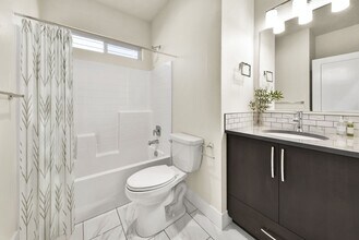 10264 W Utahna St in Garden City, ID - Building Photo - Building Photo