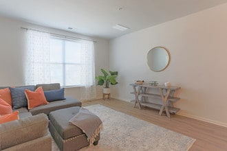 29 Washington Ave in Carteret, NJ - Foto de edificio - Interior Photo