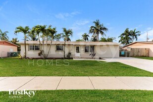 8710 SW 200th St in Cutler Bay, FL - Building Photo