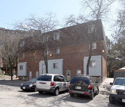 121 Humber Blvd in Toronto, ON - Building Photo - Building Photo