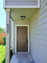 6007 Shelbourne Park Ln in Houston, TX - Building Photo - Building Photo
