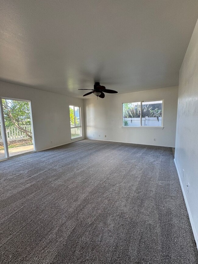 87-2225-2225 Pakeke St in Waianae, HI - Foto de edificio - Building Photo