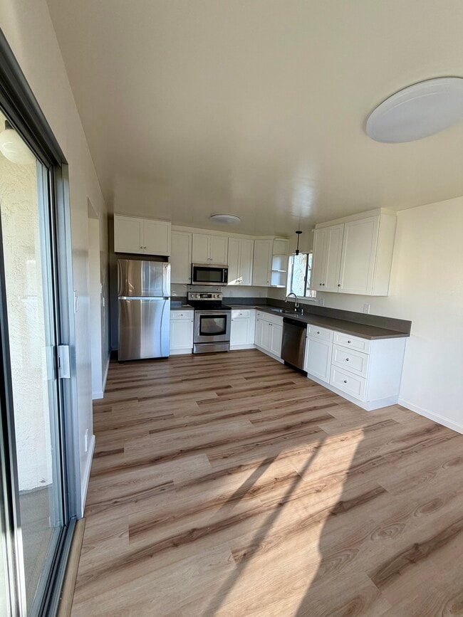 1429 Bay St, Unit D in Alameda, CA - Foto de edificio - Building Photo