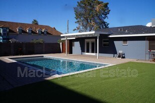 929 E Whitton Ave in Phoenix, AZ - Building Photo