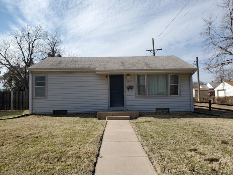 1515 Prairie St in Hutchinson, KS - Building Photo