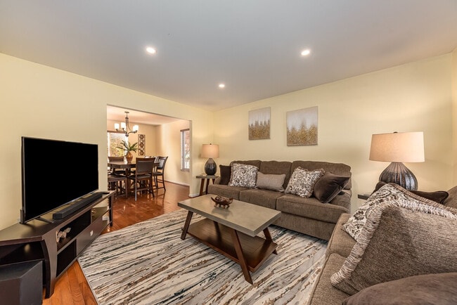 2484 Warm Springs Ln